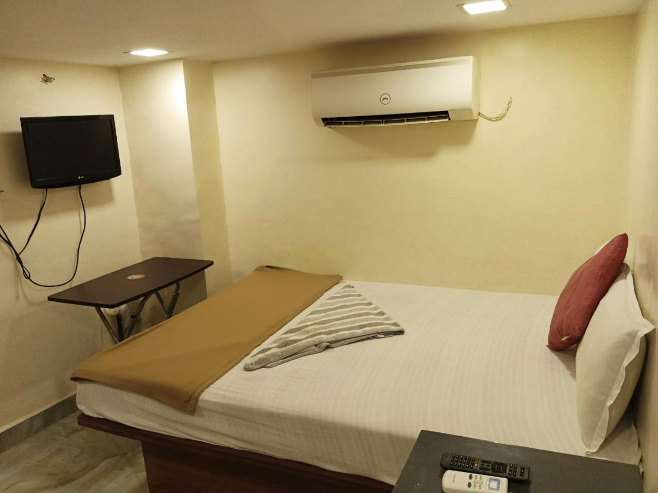 New Hotel Tara By Glitz Hotels Mumbai Eksteriør bilde